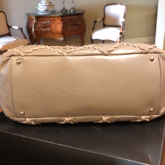 Large Grey Lambskin Bowler Bag - Picture 6 of 15